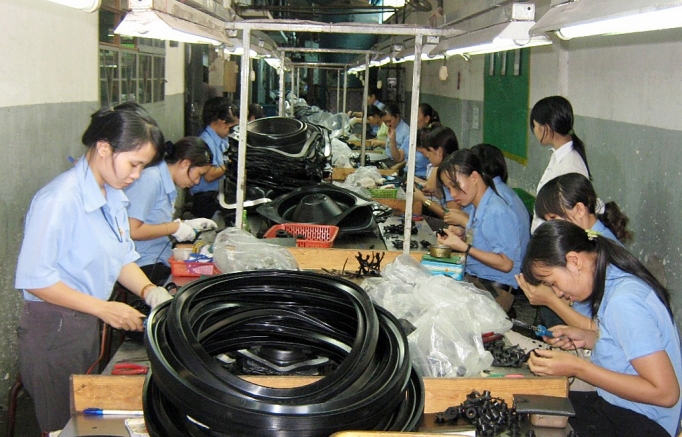 Bài học từ công nghiệp ô tô và những bước đi chắc chắn cho phát triển công nghiệp hỗ trợ