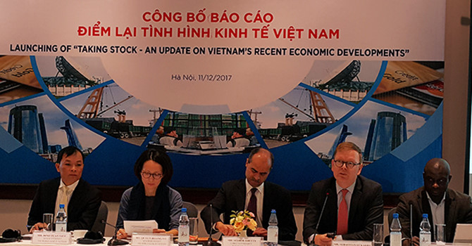 WB nâng dự báo tăng trưởng GDP 2017 của Việt Nam lên 6,7%