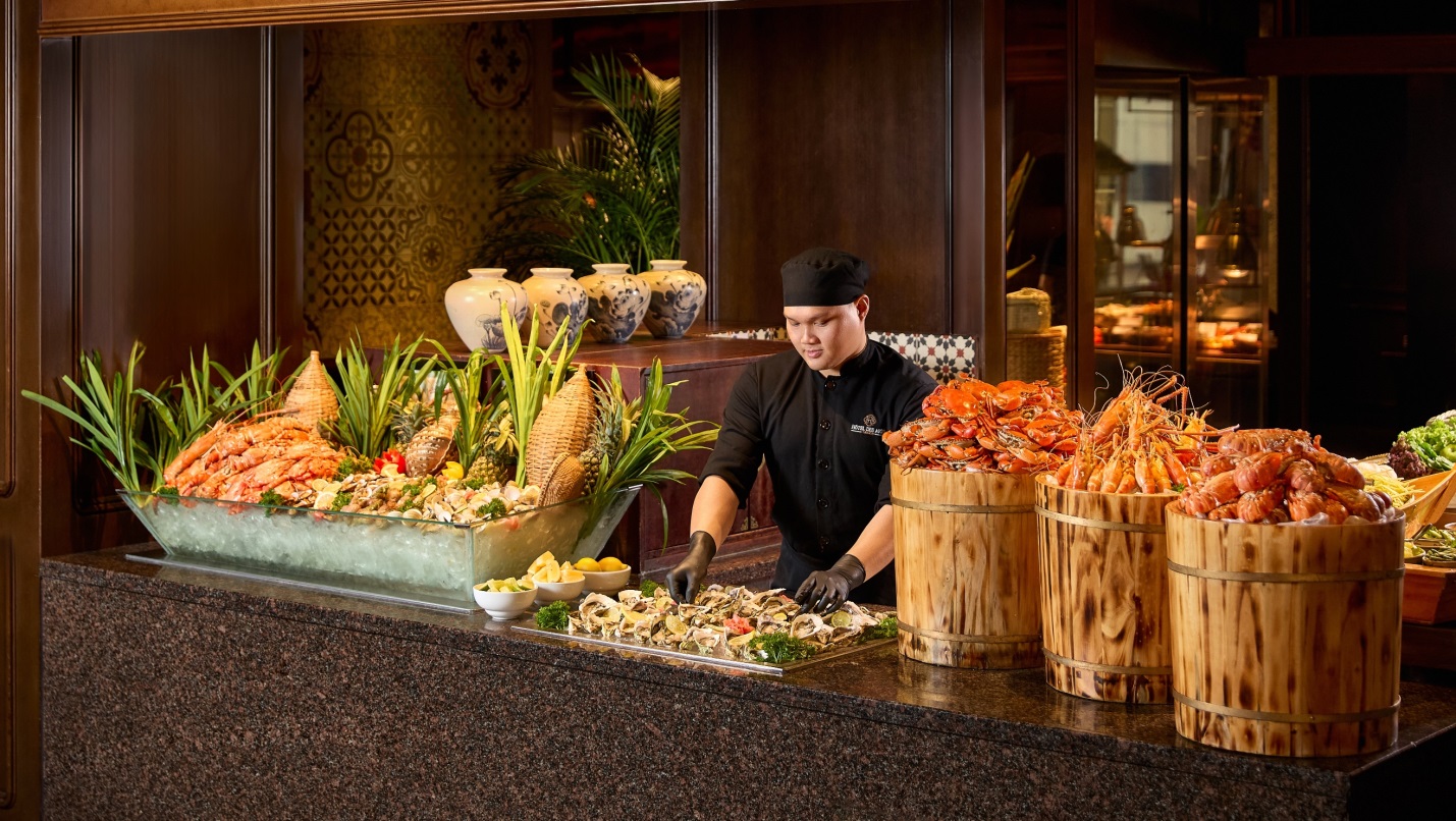 Hôtel des Arts Saigon khởi động mùa hè rực rỡ