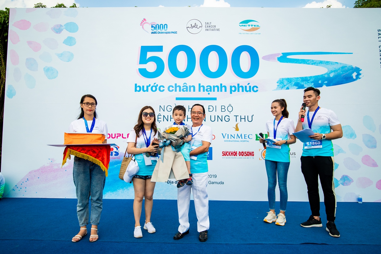 “5000 bước chân hạnh phúc" Ngày hội đi bộ vì bệnh nhân ung thư Việt Nam