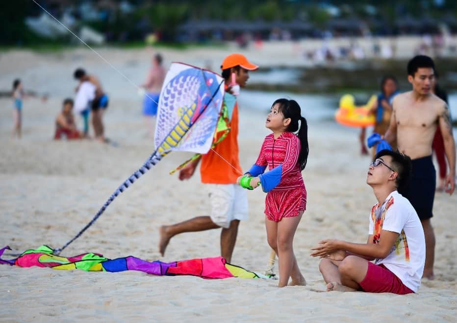 Dầu ấn tuổi thơ với cánh diều tung bay