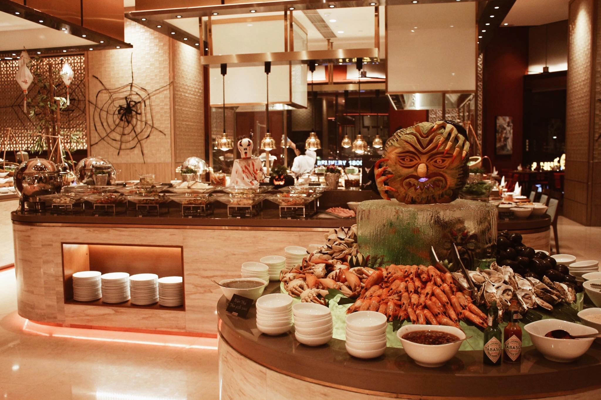 Đêm Tiệc Ma Quái tại Saigon Café