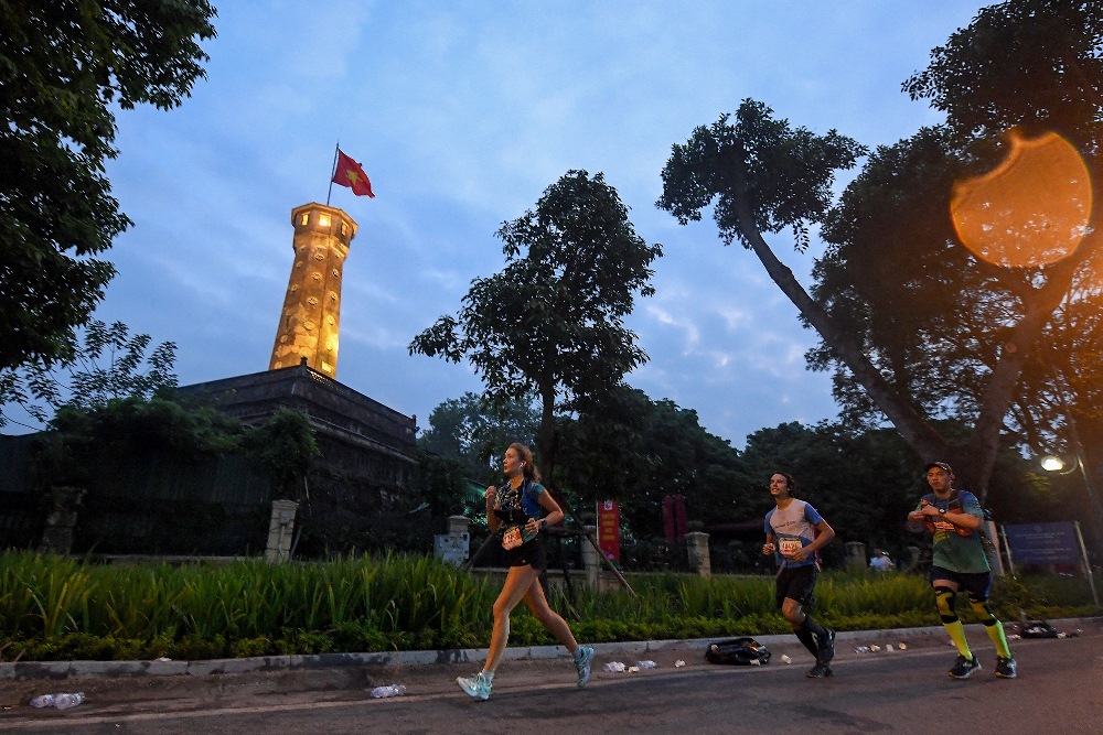  “Đón Bình Minh – Chào Bình Thường Mới” Cùng VPBANK HANOI MARATHON ASEAN 2020