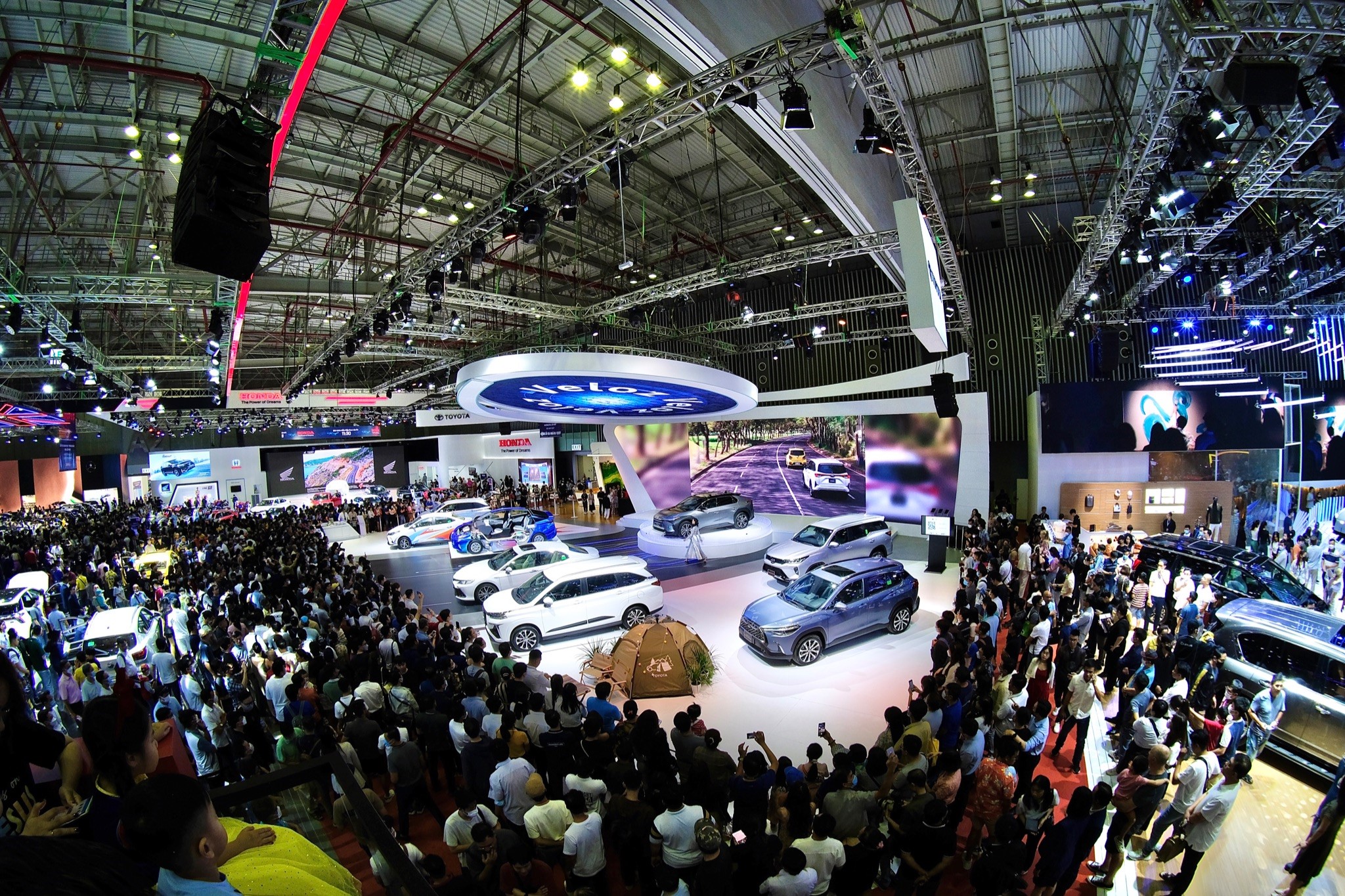 Vietnam Motor Show 2024 - Triển lãm ô tô phù hợp với thực tế thị trường
