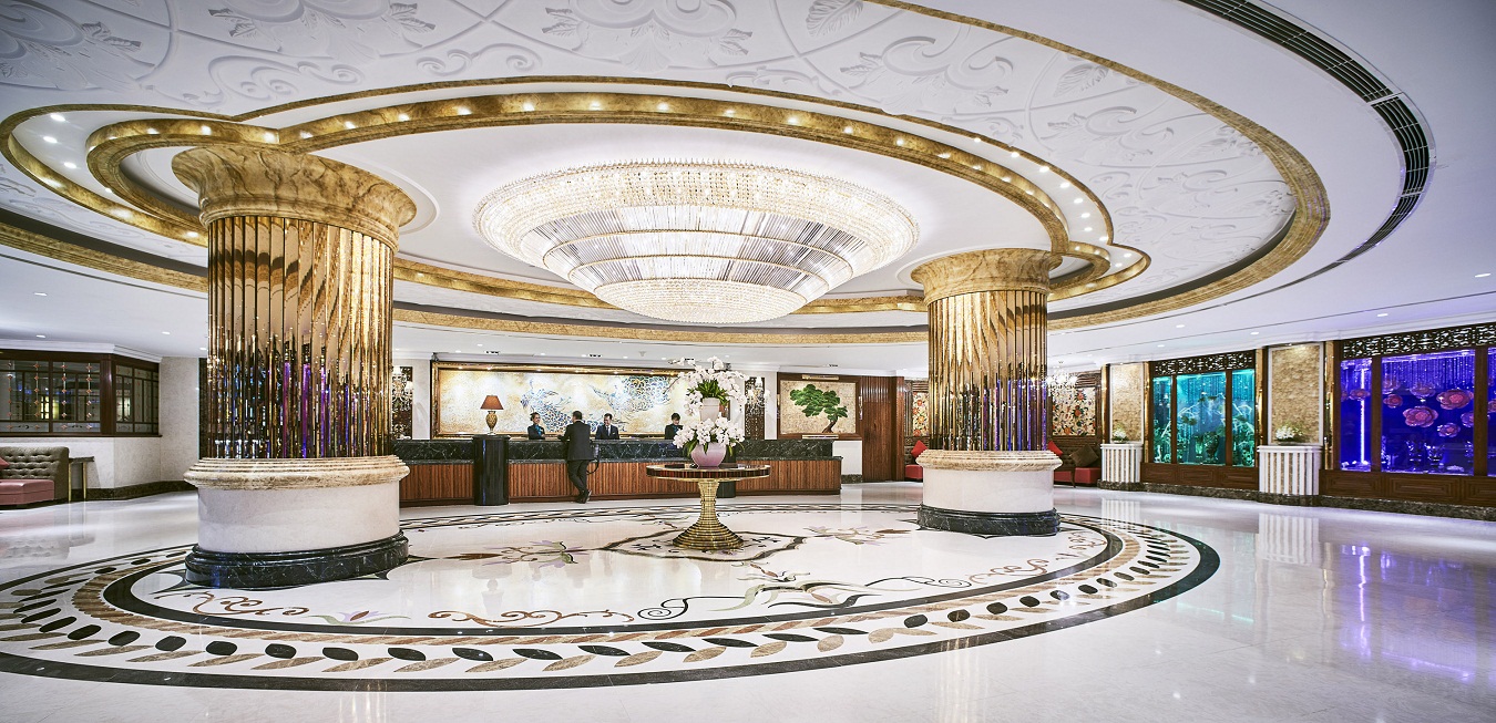 Khách sạn Windsor Plaza mừng sinh nhật thứ 15 