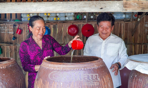 Giữ hương vị nước mắm truyền thống trong thời đại số
