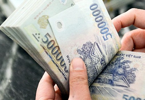 Tăng lương tối thiểu: Lo ngại doanh nghiệp tăng chi phí, người lao động chẳng lợi gì