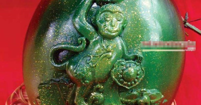 Dưa hấu hình khỉ: 1 triệu đồng/cặp thờ Tết