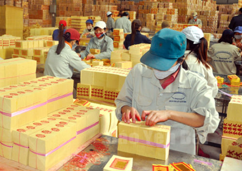 Doanh nghiệp thu trăm tỷ từ bán vàng mã, phục vụ 'cõi âm'