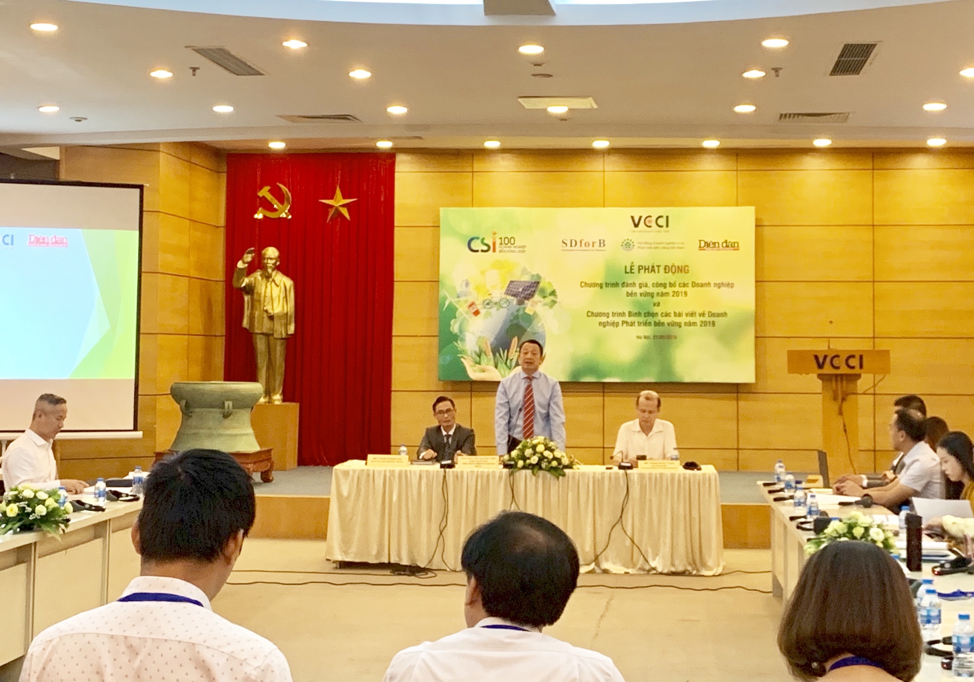Phát động Chương trình đánh giá, công bố DN phát triển bền vững 2019