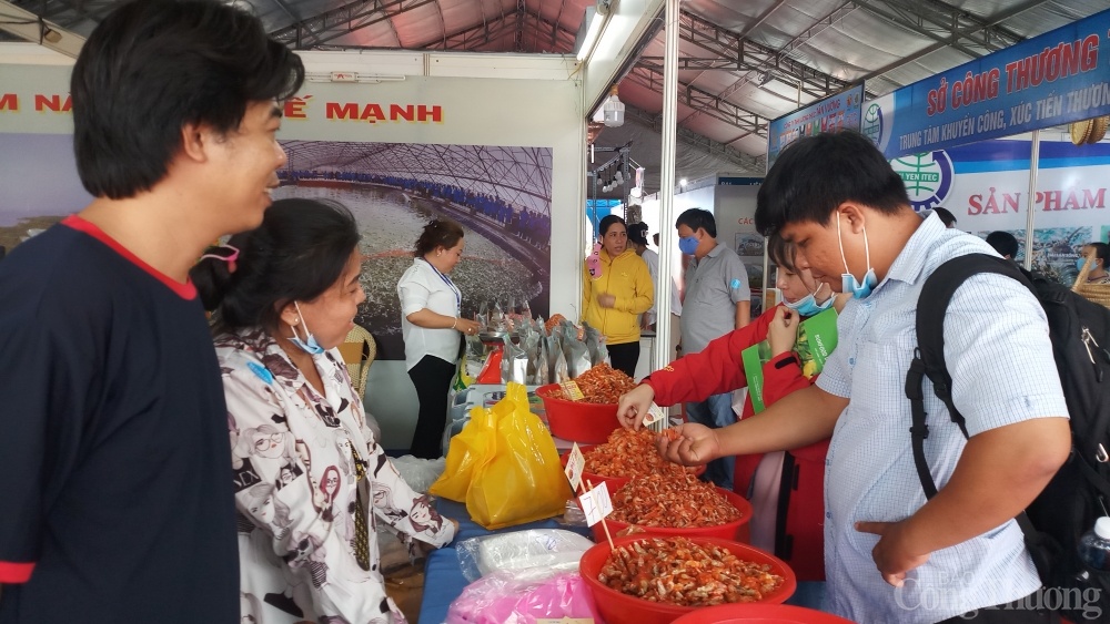 Gần 600 doanh nghiệp tham gia hội nghị kết nối cung cầu năm 2020