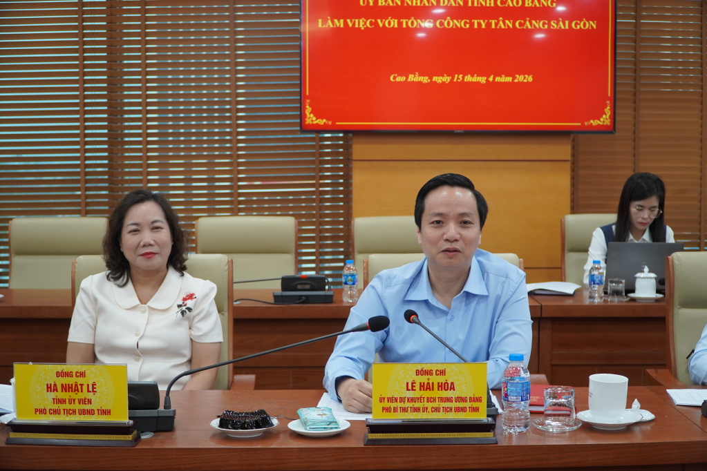 Chủ tịch UBND tỉnh Lê Hải Hòa phát biểu tại buổi làm việc với Tổng Công ty Tân Cảng Sài Gòn về tiềm năng du lịch và một số nội dung về đầu tư các dự án du lịch trọng điểm của tỉnh.