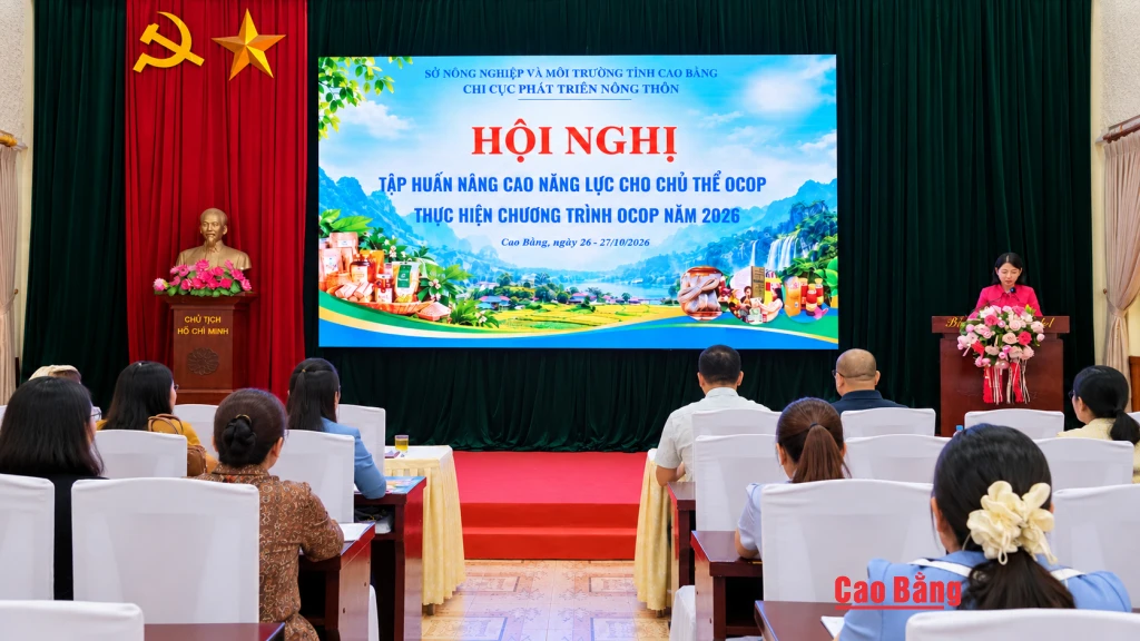 Các chủ thể có sản phẩm đã được công nhận OCOP tham gia lớp tập huấn nâng cao năng lực thực hiện Chương trình OCOP năm 2026.
