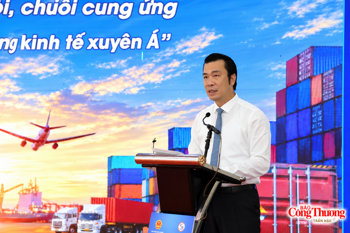 Ông Trương Tấn Sơn, Giám đốc Sở Công Thương Tây Ninh nhấn mạnh yêu cầu hoàn thiện hạ tầng logistics, giảm chi phí và phát huy lợi thế thương mại biên giới trên hành lang kinh tế Xuyên Á.