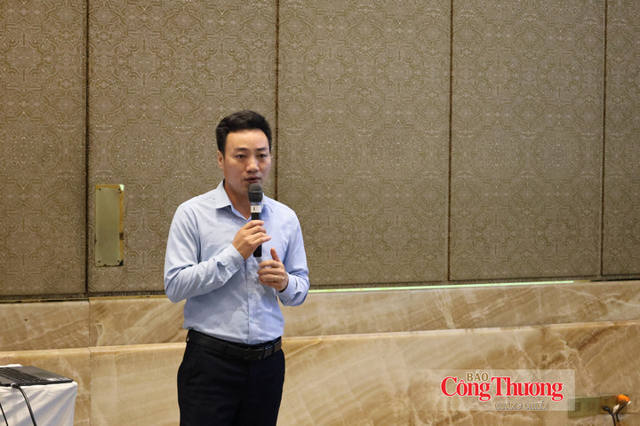 Ông Đỗ Xuân Hiền, Chánh văn phòng VICOFA báo cáo chi tiết tổng kết niên vụ cà phê 2025-2026.