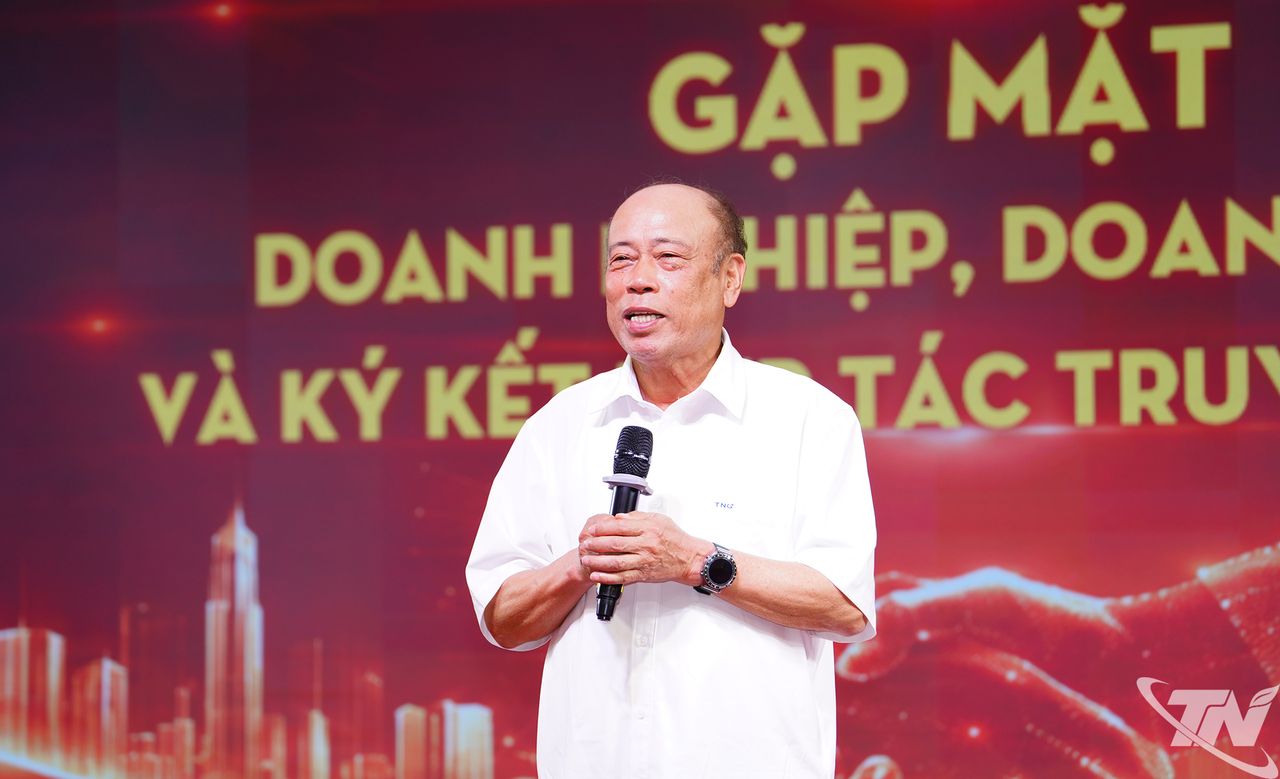 Doanh nhân Nguyễn Văn Thời, Chủ tịch Hiệp hội Doanh nghiệp tỉnh Thái Nguyên, phát biểu.