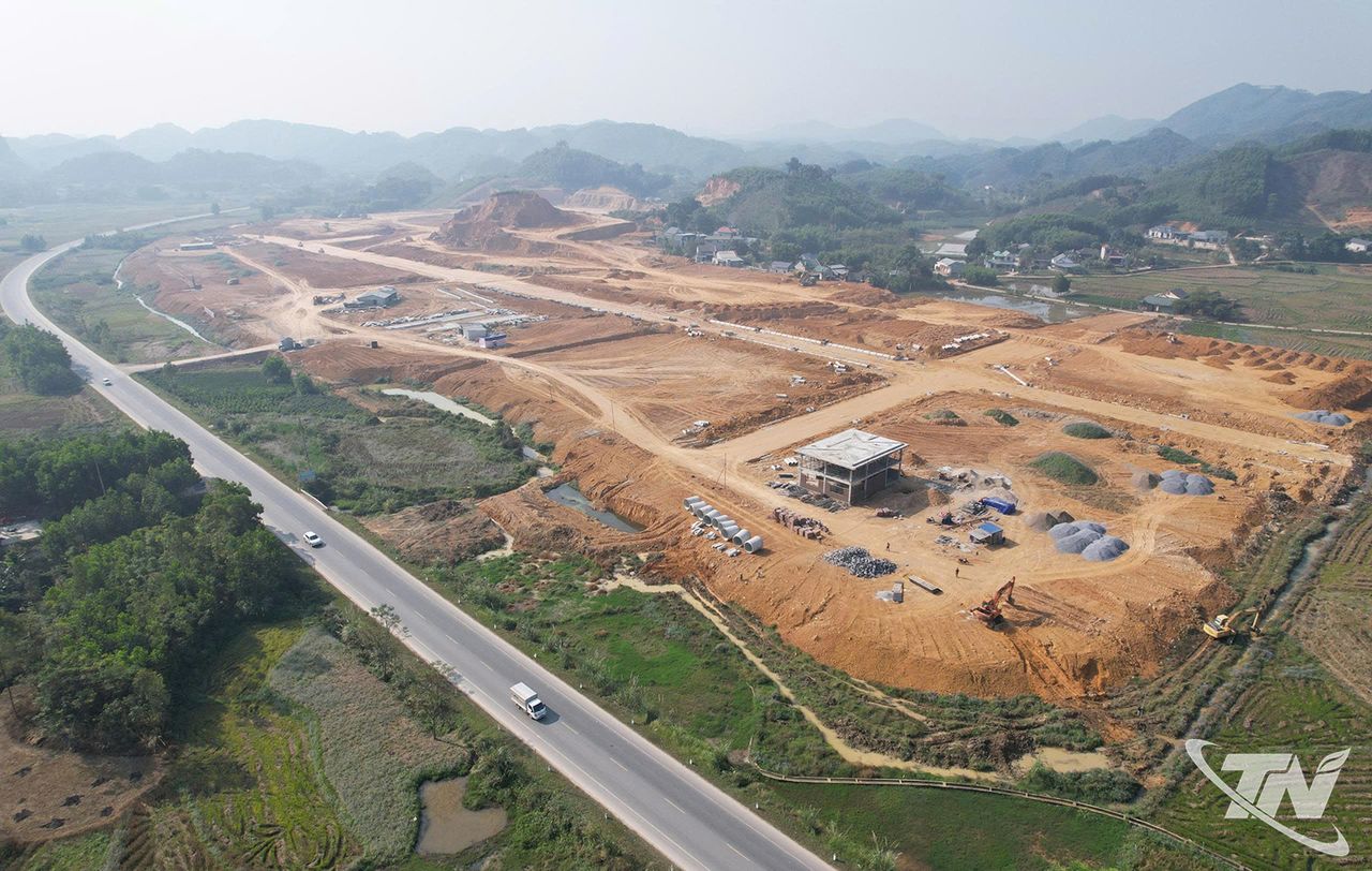Nằm tiếp giáp tuyến đường Thái Nguyên - Chợ Mới, CCN Yên Lạc sở hữu lợi thế nổi trội về vị trí và định hướng phát triển.