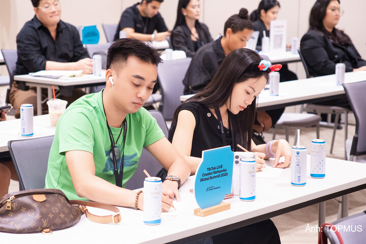 Ông Trần Viết Tín - Founder TOPMUS Entertainment tại Hội nghị Creator Networks Global Summit.