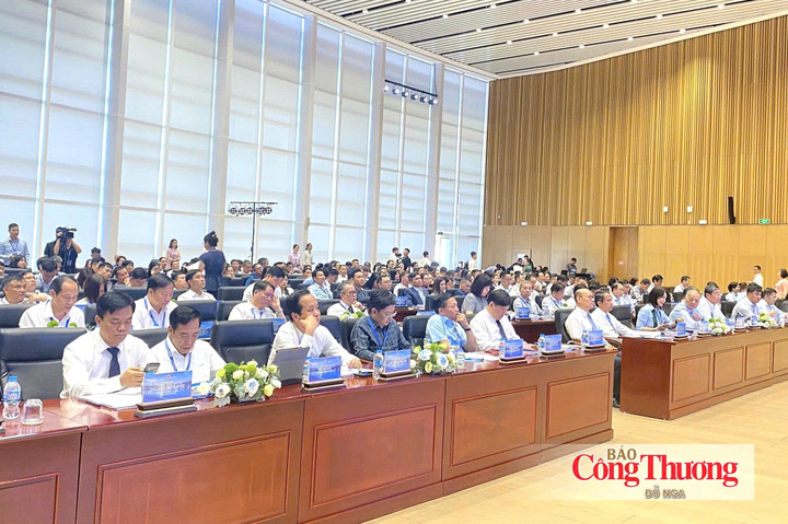 Đại biểu các tỉnh, thành tham dự hội nghị.